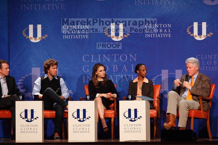 Paul Bell (1-L), president of Dell Global Public, Blake Mycoskie (2-L), founder of TOMS shoes, Natalie Portman (C), Mambidzeni Madzivire (2-R), BME graduate student at Mayo Graduate School, and Former President Bill Clinton (1-R) at the first plenary session of the CGIU meeting.  Day one of the 2nd Annual Clinton Global Initiative University (CGIU) meeting was held at The University of Texas at Austin, Friday, February 13, 2009.

Filename: SRM_20090213_17263024.jpg
Aperture: f/4.0
Shutter Speed: 1/320
Body: Canon EOS-1D Mark II
Lens: Canon EF 300mm f/2.8 L IS