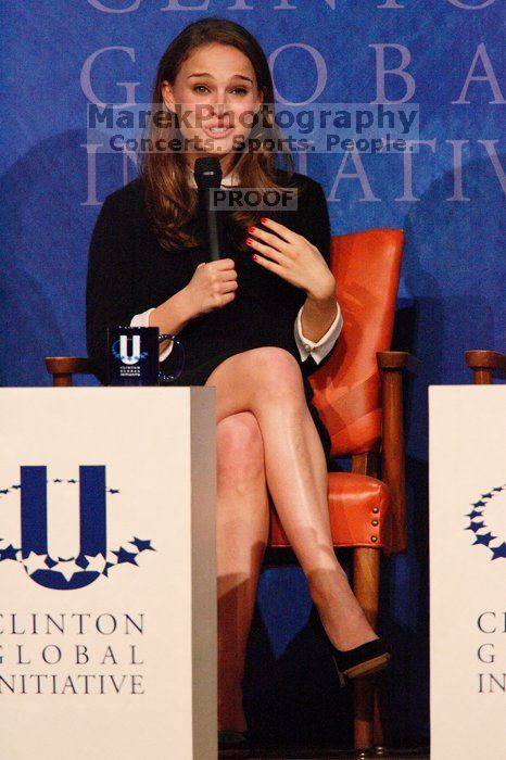 Natalie Portman spoke about micro-loans, especially for women to start their own businesses, in poor and developing countries, at the opening plenary session of the CGIU meeting.  Day one of the 2nd Annual Clinton Global Initiative University (CGIU) meeting was held at The University of Texas at Austin, Friday, February 13, 2009.

Filename: SRM_20090213_17310886.jpg
Aperture: f/5.6
Shutter Speed: 1/250
Body: Canon EOS-1D Mark II
Lens: Canon EF 300mm f/2.8 L IS