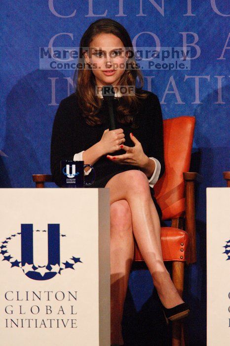 Natalie Portman spoke about micro-loans, especially for women to start their own businesses, in poor and developing countries, at the opening plenary session of the CGIU meeting.  Day one of the 2nd Annual Clinton Global Initiative University (CGIU) meeting was held at The University of Texas at Austin, Friday, February 13, 2009.

Filename: SRM_20090213_17311692.jpg
Aperture: f/5.6
Shutter Speed: 1/250
Body: Canon EOS-1D Mark II
Lens: Canon EF 300mm f/2.8 L IS