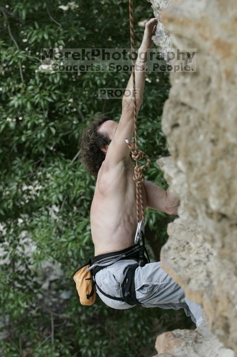 Jason Shear competing.  CTM hosted a speed climbing event at Seismic Wall on Diving for Rocks to benefit the Austin Area Food Bank, Saturday, May 9, 2009.

Filename: SRM_20090509_11213779.jpg
Aperture: f/5.0
Shutter Speed: 1/400
Body: Canon EOS-1D Mark II
Lens: Canon EF 80-200mm f/2.8 L