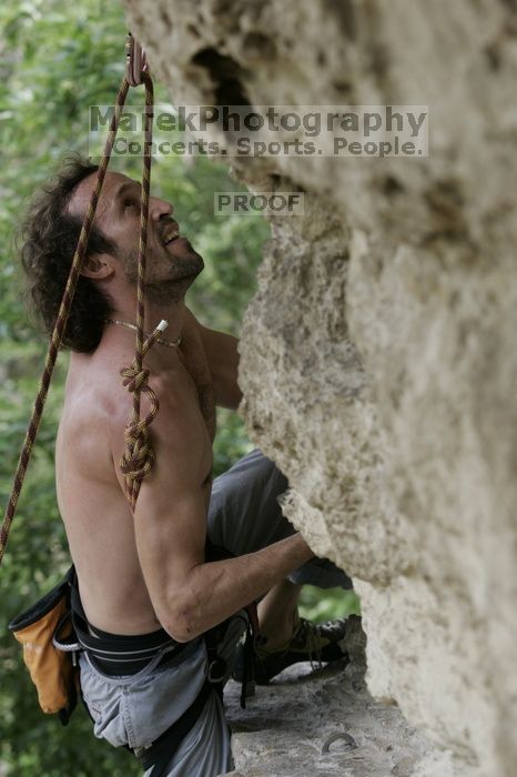 Jason Shear competing.  CTM hosted a speed climbing event at Seismic Wall on Diving for Rocks to benefit the Austin Area Food Bank, Saturday, May 9, 2009.

Filename: SRM_20090509_11215206.jpg
Aperture: f/5.6
Shutter Speed: 1/400
Body: Canon EOS-1D Mark II
Lens: Canon EF 80-200mm f/2.8 L