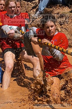 AXO Alpha Chi Omega tug.

Filename: crw_9020_std.jpg
Aperture: f/14.0
Shutter Speed: 1/250
Body: Canon EOS DIGITAL REBEL
Lens: Canon EF 80-200mm f/2.8 L