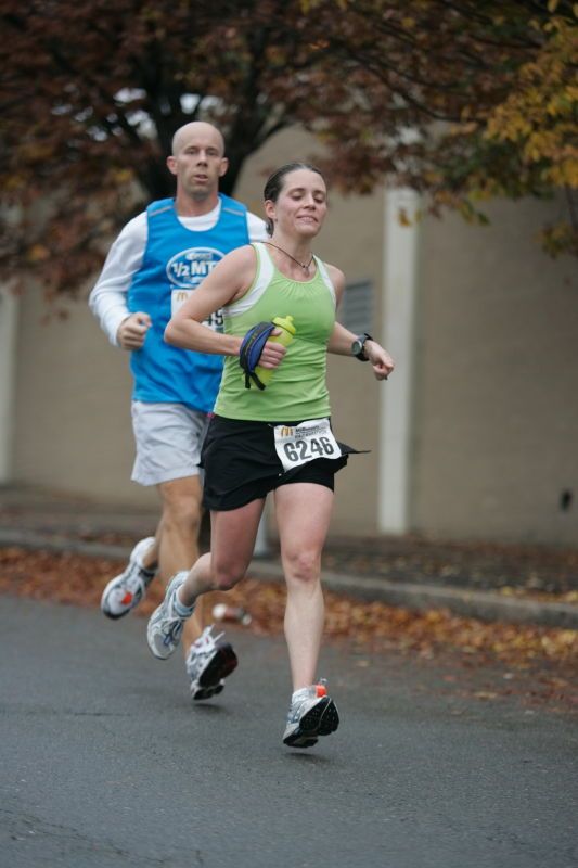 Beth Marek running the Richmond SunTrust Marathon and McDonald's Half Marathon, on Saturday, November 14, 2009.

Filename: SRM_20091114_09101019.JPG
Aperture: f/2.8
Shutter Speed: 1/1250
Body: Canon EOS-1D Mark II
Lens: Canon EF 80-200mm f/2.8 L