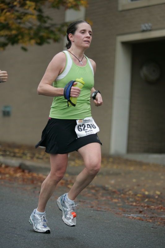 Beth Marek running the Richmond SunTrust Marathon and McDonald's Half Marathon, on Saturday, November 14, 2009.

Filename: SRM_20091114_09101128.JPG
Aperture: f/2.8
Shutter Speed: 1/1600
Body: Canon EOS-1D Mark II
Lens: Canon EF 80-200mm f/2.8 L