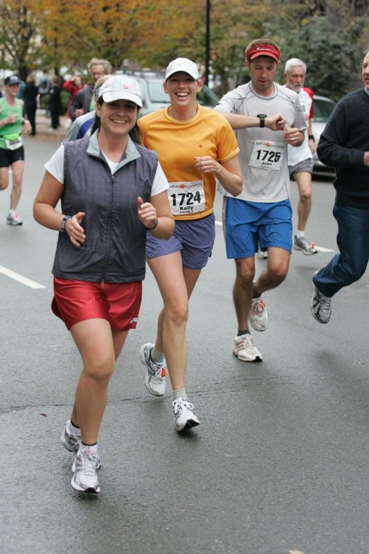 Katie Lannon, Kelly Saalwachter, and John Saalwachter running the Richmond SunTrust Marathon and McDonald's Half Marathon, on Saturday, November 14, 2009.

Filename: SRM_20091114_10325338.JPG
Aperture: f/4.0
Shutter Speed: 1/400
Body: Canon EOS-1D Mark II
Lens: Canon EF 80-200mm f/2.8 L