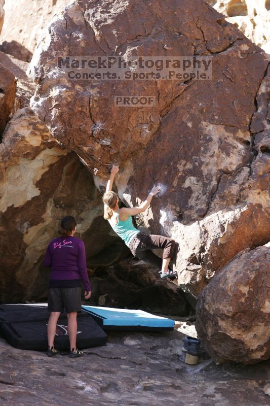 Bouldering during the Hueco Tanks Awesome Fest 14.2.

Filename: srm_20140223_11230245.jpg
Aperture: f/4.0
Shutter Speed: 1/800
Body: Canon EOS-1D Mark II
Lens: Canon EF 85mm f/1.2 L II