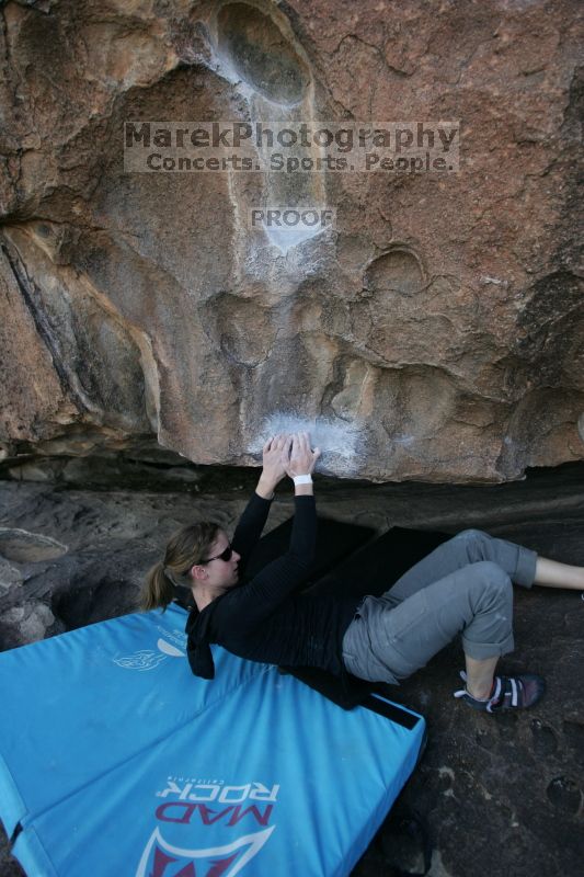 Bouldering during the Hueco Tanks Awesome Fest 14.2.

Filename: srm_20140222_14263801.jpg
Aperture: f/2.8
Shutter Speed: 1/1250
Body: Canon EOS-1D Mark II
Lens: Canon EF 16-35mm f/2.8 L