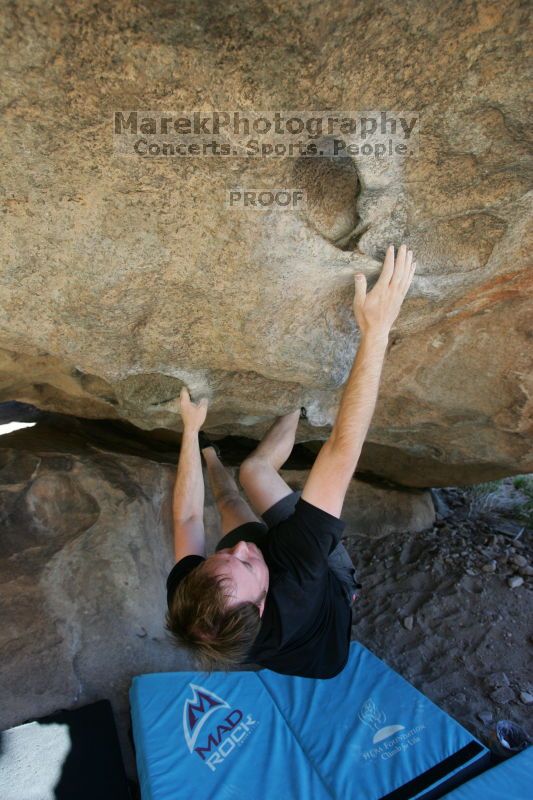 

Filename: SRM_20140528_1045582.JPG
Aperture: f/4.0
Shutter Speed: 1/500
Body: Canon EOS-1D Mark II
Lens: Canon EF 16-35mm f/2.8 L