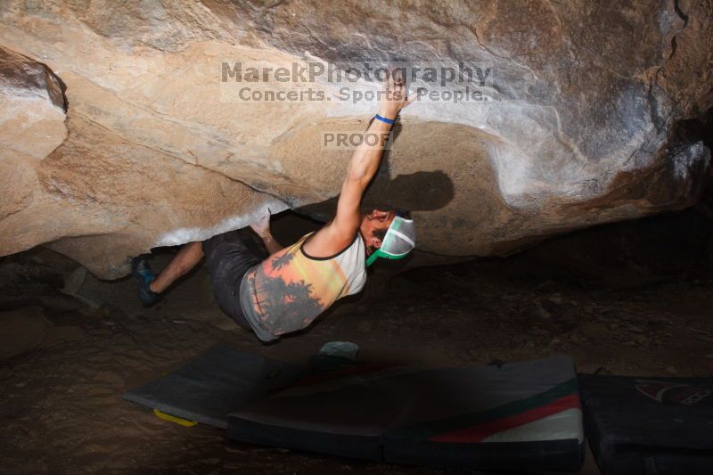 Bouldering in Hueco Tanks on %m/%d/%Y

Filename: SRM_20160219_1621300.jpg
Aperture: f/10.0
Shutter Speed: 1/250
Body: Canon EOS 20D
Lens: Canon EF 16-35mm f/2.8 L