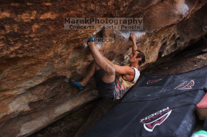 Bouldering in Hueco Tanks on %m/%d/%Y

Filename: SRM_20160219_1804080.jpg
Aperture: f/2.8
Shutter Speed: 1/250
Body: Canon EOS 20D
Lens: Canon EF 16-35mm f/2.8 L