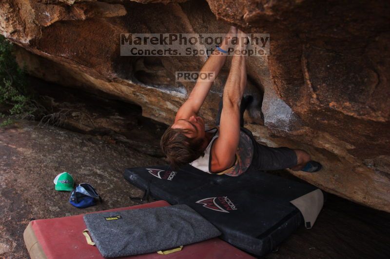 Bouldering in Hueco Tanks on %m/%d/%Y

Filename: SRM_20160219_1823340.jpg
Aperture: f/3.2
Shutter Speed: 1/250
Body: Canon EOS 20D
Lens: Canon EF 16-35mm f/2.8 L