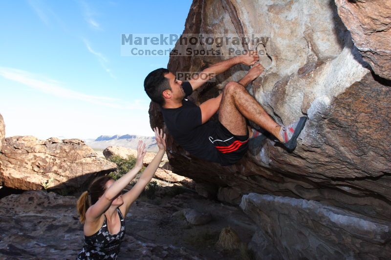 Bouldering in Hueco Tanks on 02/20/2016

Filename: SRM_20160220_1116310.JPG
Aperture: f/8.0
Shutter Speed: 1/250
Body: Canon EOS 20D
Lens: Canon EF 16-35mm f/2.8 L