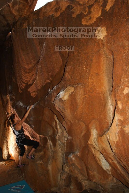 Bouldering in Hueco Tanks on 02/20/2016

Filename: SRM_20160220_1603360.JPG
Aperture: f/5.6
Shutter Speed: 1/250
Body: Canon EOS 20D
Lens: Canon EF 16-35mm f/2.8 L