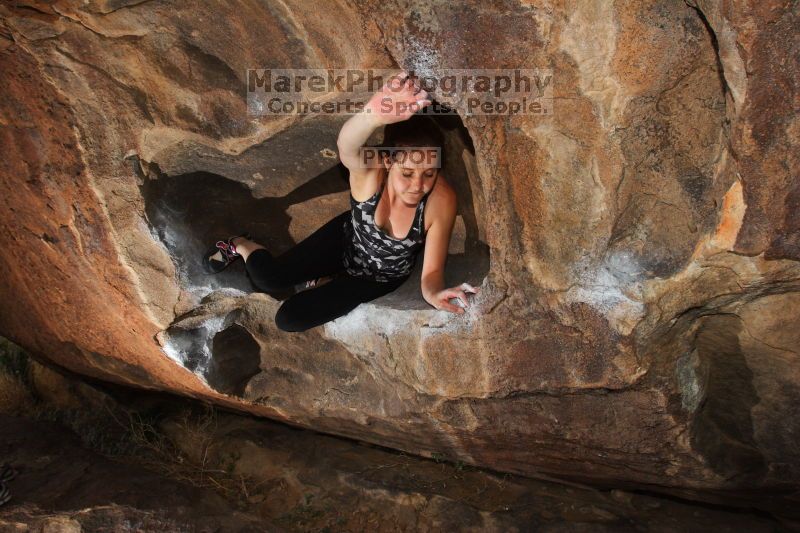 Bouldering in Hueco Tanks on 02/20/2016

Filename: SRM_20160220_1757030.JPG
Aperture: f/7.1
Shutter Speed: 1/200
Body: Canon EOS 20D
Lens: Canon EF 16-35mm f/2.8 L