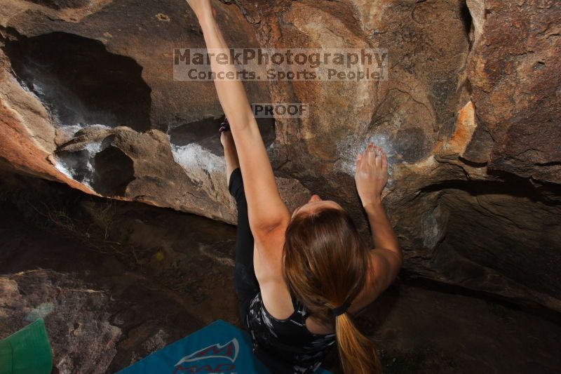 Bouldering in Hueco Tanks on 02/20/2016

Filename: SRM_20160220_1827130.JPG
Aperture: f/8.0
Shutter Speed: 1/200
Body: Canon EOS 20D
Lens: Canon EF 16-35mm f/2.8 L