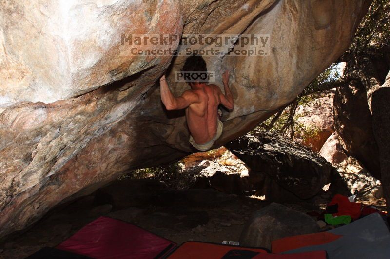 Bouldering in Hueco Tanks on 02/27/2016 with Blue Lizard Climbing and Yoga

Filename: SRM_20160227_1326310.JPG
Aperture: f/8.0
Shutter Speed: 1/250
Body: Canon EOS 20D
Lens: Canon EF 16-35mm f/2.8 L