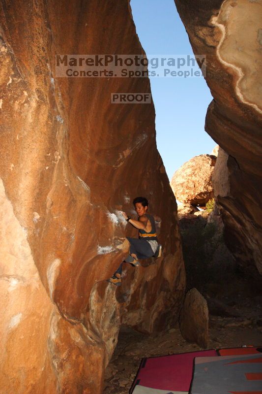 Bouldering in Hueco Tanks on 02/27/2016 with Blue Lizard Climbing and Yoga

Filename: SRM_20160227_1648510.JPG
Aperture: f/9.0
Shutter Speed: 1/250
Body: Canon EOS 20D
Lens: Canon EF 16-35mm f/2.8 L