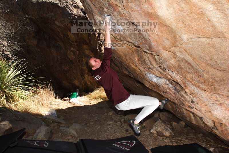 Bouldering in Hueco Tanks on 03/13/2016 with Blue Lizard Climbing and Yoga

Filename: SRM_20160313_1036190.jpg
Aperture: f/9.0
Shutter Speed: 1/250
Body: Canon EOS 20D
Lens: Canon EF 16-35mm f/2.8 L