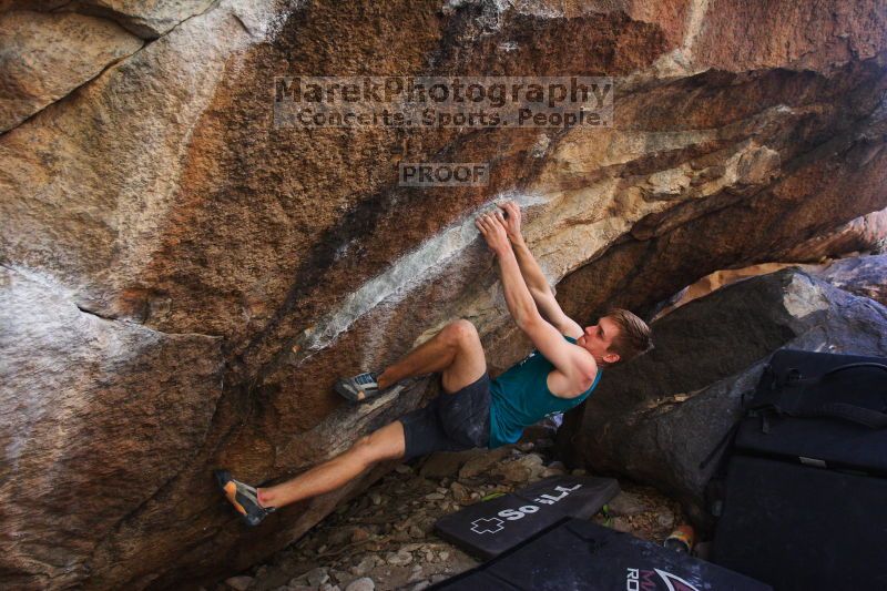 Bouldering in Hueco Tanks on 04/11/2016 with Blue Lizard Climbing and Yoga

Filename: SRM_20160411_1659031.jpg
Aperture: f/3.5
Shutter Speed: 1/320
Body: Canon EOS 20D
Lens: Canon EF 16-35mm f/2.8 L