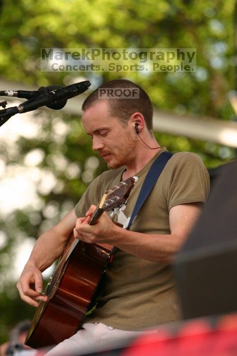 Damien Rice performs on the 99X stage on the second day of Music Midtown, 2004.

Filename: IMG_6335.jpg
Aperture: f/4.0
Shutter Speed: 1/320
Body: Canon EOS DIGITAL REBEL
Lens: Canon EF 80-200mm f/2.8 L