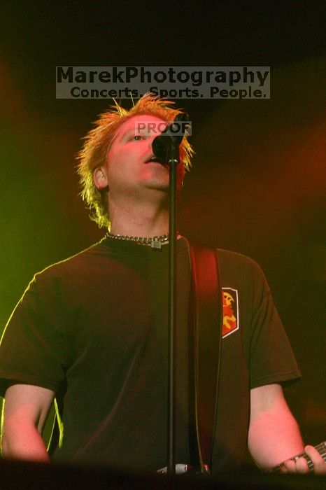 The Offspring performs on the 99X stage on the second day of Music Midtown, 2004.

Filename: IMG_6662.jpg
Aperture: f/4.5
Shutter Speed: 1/250
Body: Canon EOS DIGITAL REBEL
Lens: Canon EF 80-200mm f/2.8 L