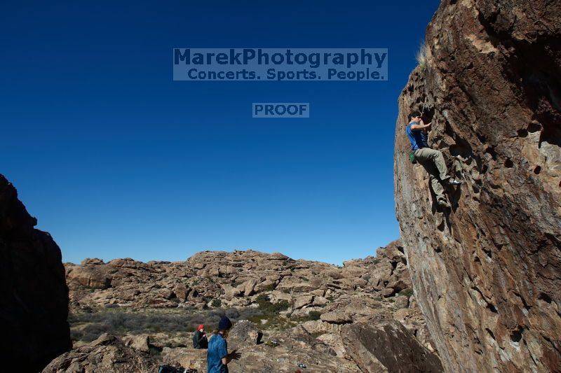 

Filename: SRM_20170129_1320040.jpg
Aperture: f/8.0
Shutter Speed: 1/250
Body: Canon EOS-1D Mark II
Lens: Canon EF 16-35mm f/2.8 L