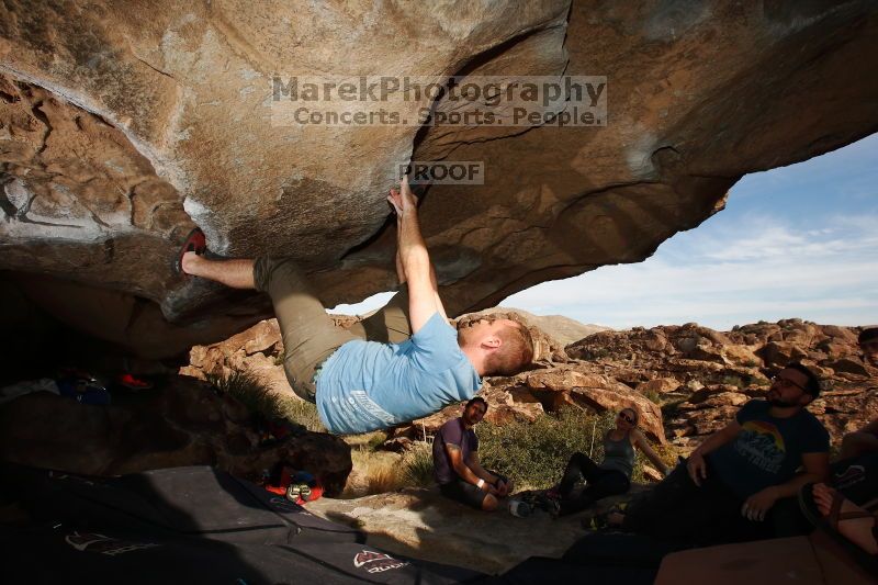 

Filename: SRM_20170311_1610010.jpg
Aperture: f/9.0
Shutter Speed: 1/250
Body: Canon EOS-1D Mark II
Lens: Canon EF 16-35mm f/2.8 L