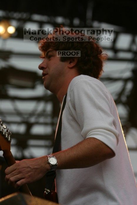 Ween performs on the 96 Rock stage on the third day of Music Midtown, 2004.

Filename: IMG_7017.jpg
Aperture: f/4.5
Shutter Speed: 1/320
Body: Canon EOS DIGITAL REBEL
Lens: Canon EF 80-200mm f/2.8 L