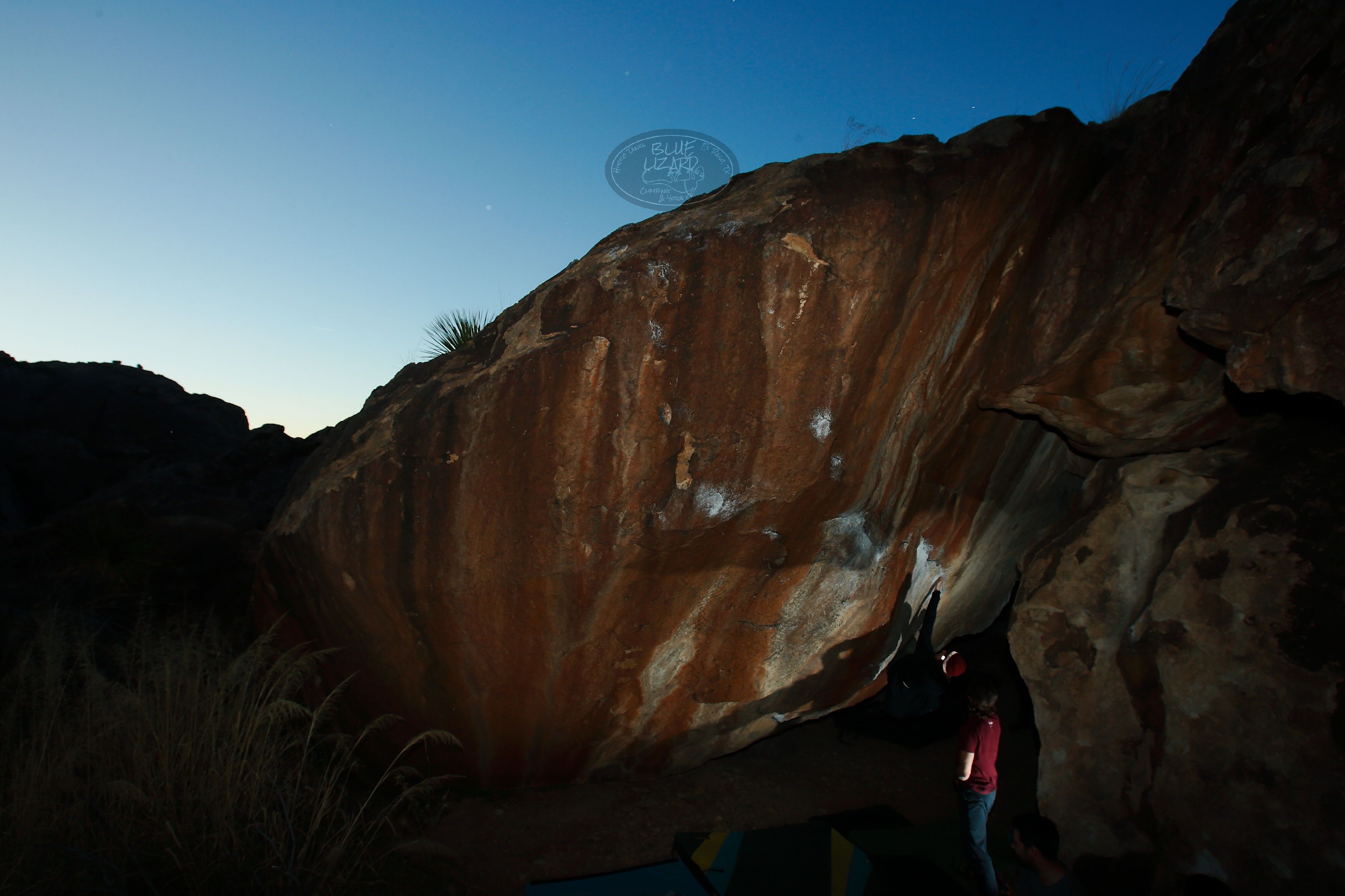 

Filename: SRM_20171229_1740190.jpg
Aperture: f/8.0
Shutter Speed: 1/250
Body: Canon EOS-1D Mark II
Lens: Canon EF 16-35mm f/2.8 L