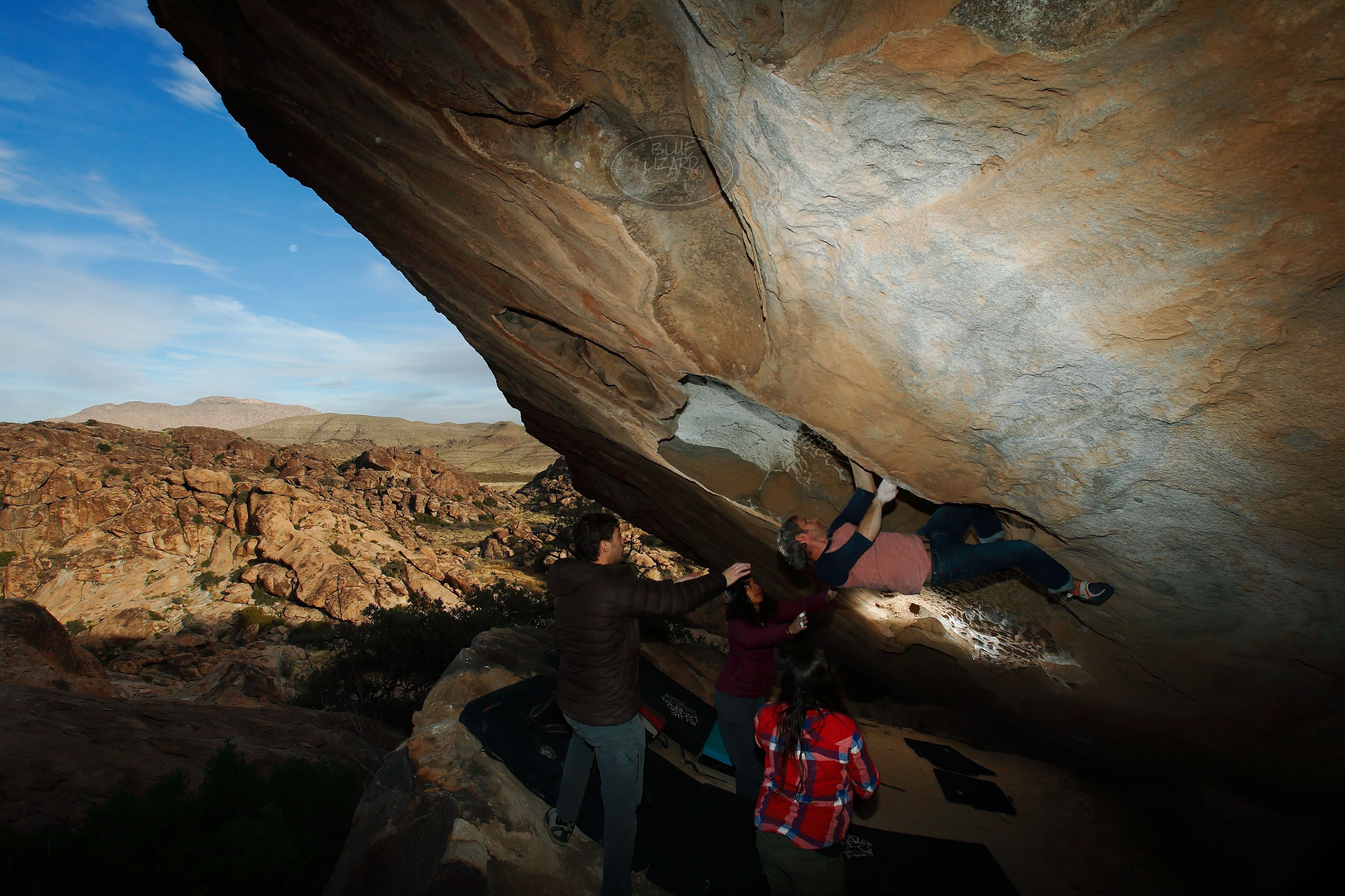 

Filename: SRM_20171227_1654530.jpg
Aperture: f/8.0
Shutter Speed: 1/250
Body: Canon EOS-1D Mark II
Lens: Canon EF 16-35mm f/2.8 L