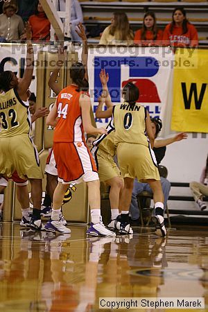 The Georgia Tech women's basketball team played Clemson.

Filename: img_0614_std.jpg
Aperture: f/2.8
Shutter Speed: 1/320
Body: Canon EOS DIGITAL REBEL
Lens: Canon EF 80-200mm f/2.8 L