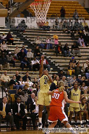 The Georgia Tech women's basketball team played Clemson.

Filename: img_0654_std.jpg
Aperture: f/2.8
Shutter Speed: 1/320
Body: Canon EOS DIGITAL REBEL
Lens: Canon EF 80-200mm f/2.8 L