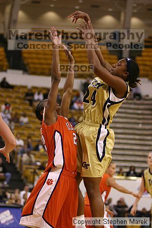 The Georgia Tech women's basketball team played Clemson.

Filename: img_0542_std.jpg
Aperture: f/2.8
Shutter Speed: 1/320
Body: Canon EOS DIGITAL REBEL
Lens: Canon EF 80-200mm f/2.8 L