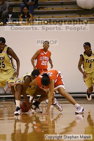 The Georgia Tech women's basketball team played Clemson.

Filename: img_0733_std.jpg
Aperture: f/2.8
Shutter Speed: 1/320
Body: Canon EOS DIGITAL REBEL
Lens: Canon EF 80-200mm f/2.8 L