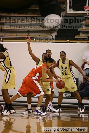 The Georgia Tech women's basketball team played Clemson.

Filename: img_0741_std.jpg
Aperture: f/2.8
Shutter Speed: 1/320
Body: Canon EOS DIGITAL REBEL
Lens: Canon EF 80-200mm f/2.8 L