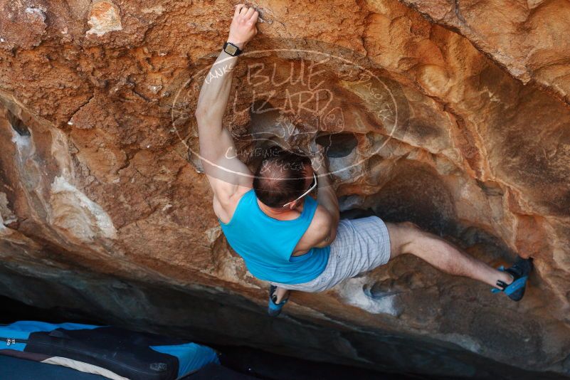 Bouldering in Hueco Tanks on 11/02/2018 with Blue Lizard Climbing and Yoga

Filename: SRM_20181102_1051321.jpg
Aperture: f/4.0
Shutter Speed: 1/400
Body: Canon EOS-1D Mark II
Lens: Canon EF 50mm f/1.8 II