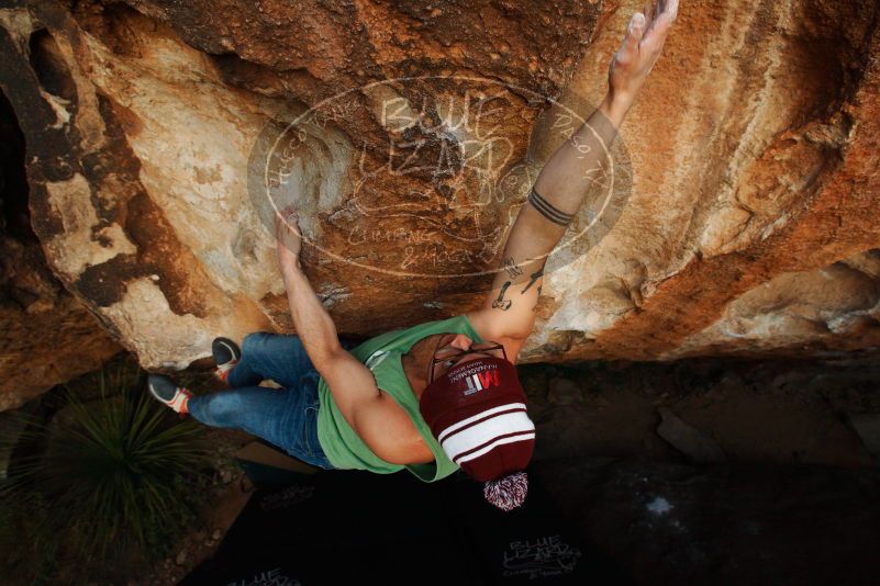 Bouldering in Hueco Tanks on 11/24/2018 with Blue Lizard Climbing and Yoga

Filename: SRM_20181124_1741380.jpg
Aperture: f/7.1
Shutter Speed: 1/250
Body: Canon EOS-1D Mark II
Lens: Canon EF 16-35mm f/2.8 L