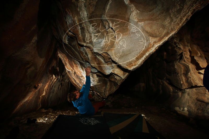 Bouldering in Hueco Tanks on 11/23/2018 with Blue Lizard Climbing and Yoga

Filename: SRM_20181123_1727150.jpg
Aperture: f/8.0
Shutter Speed: 1/250
Body: Canon EOS-1D Mark II
Lens: Canon EF 16-35mm f/2.8 L