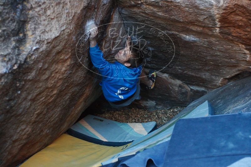 Bouldering in Hueco Tanks on 12/01/2018 with Blue Lizard Climbing and Yoga

Filename: SRM_20181201_1714210.jpg
Aperture: f/2.8
Shutter Speed: 1/250
Body: Canon EOS-1D Mark II
Lens: Canon EF 50mm f/1.8 II