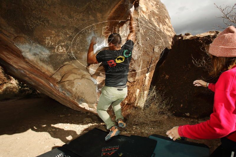 Bouldering in Hueco Tanks on 12/02/2018 with Blue Lizard Climbing and Yoga

Filename: SRM_20181202_1448560.jpg
Aperture: f/8.0
Shutter Speed: 1/250
Body: Canon EOS-1D Mark II
Lens: Canon EF 16-35mm f/2.8 L