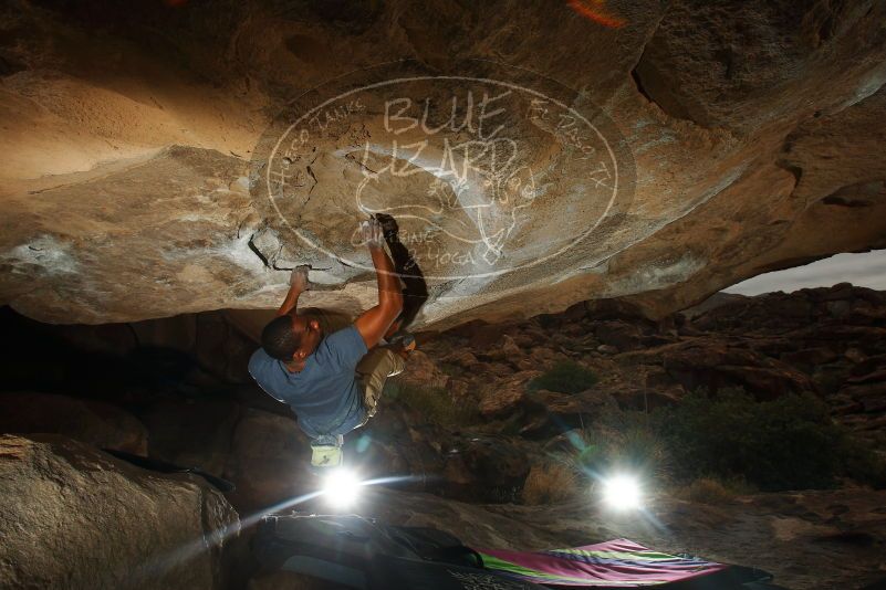 Bouldering in Hueco Tanks on 12/08/2018 with Blue Lizard Climbing and Yoga

Filename: SRM_20181208_1144410.jpg
Aperture: f/8.0
Shutter Speed: 1/250
Body: Canon EOS-1D Mark II
Lens: Canon EF 16-35mm f/2.8 L