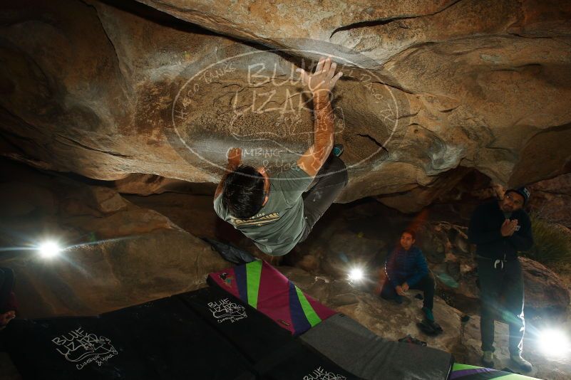 Bouldering in Hueco Tanks on 12/08/2018 with Blue Lizard Climbing and Yoga

Filename: SRM_20181208_1231230.jpg
Aperture: f/8.0
Shutter Speed: 1/200
Body: Canon EOS-1D Mark II
Lens: Canon EF 16-35mm f/2.8 L