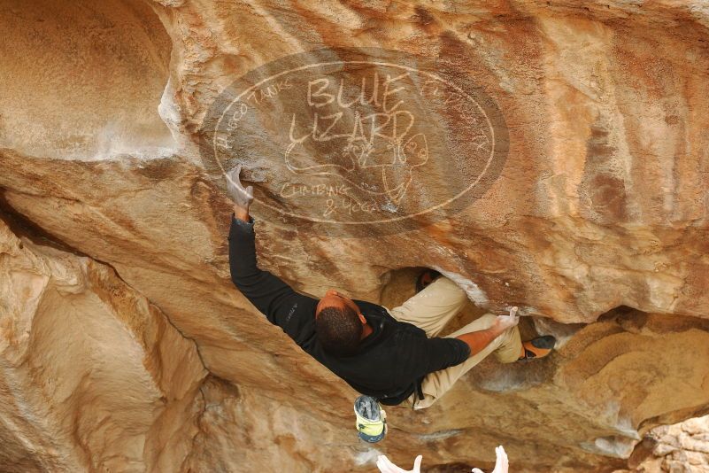 Bouldering in Hueco Tanks on 12/08/2018 with Blue Lizard Climbing and Yoga

Filename: SRM_20181208_1438470.jpg
Aperture: f/4.5
Shutter Speed: 1/250
Body: Canon EOS-1D Mark II
Lens: Canon EF 50mm f/1.8 II