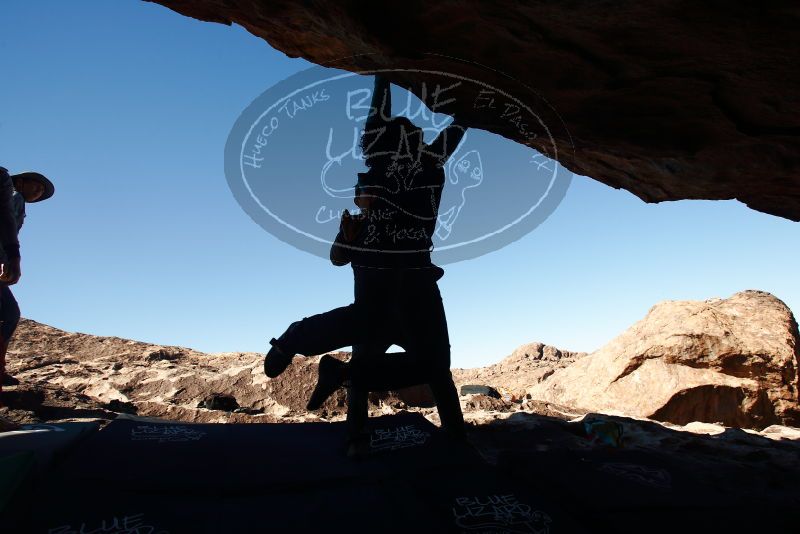 Bouldering in Hueco Tanks on 12/09/2018 with Blue Lizard Climbing and Yoga

Filename: SRM_20181209_1246290.jpg
Aperture: f/7.1
Shutter Speed: 1/250
Body: Canon EOS-1D Mark II
Lens: Canon EF 16-35mm f/2.8 L