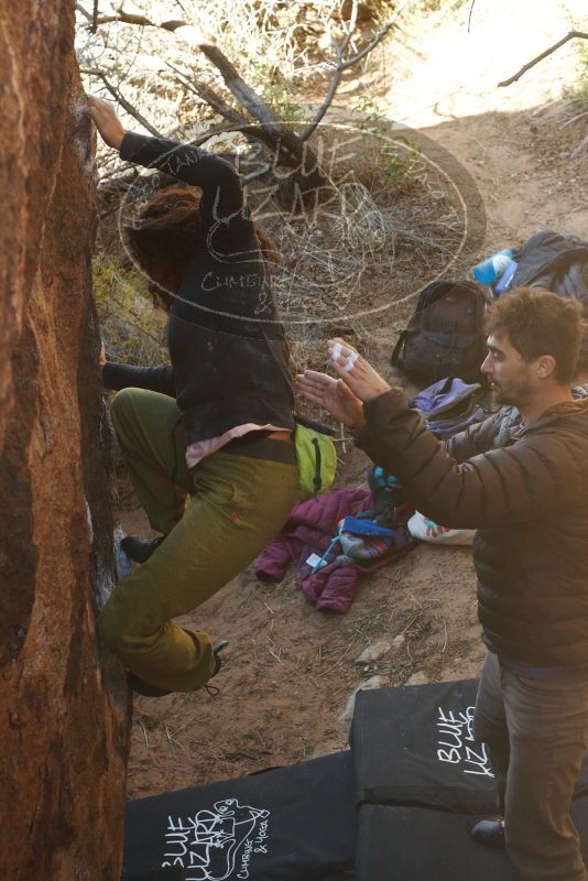 Bouldering in Hueco Tanks on 12/14/2018 with Blue Lizard Climbing and Yoga

Filename: SRM_20181214_1124480.jpg
Aperture: f/5.6
Shutter Speed: 1/250
Body: Canon EOS-1D Mark II
Lens: Canon EF 50mm f/1.8 II