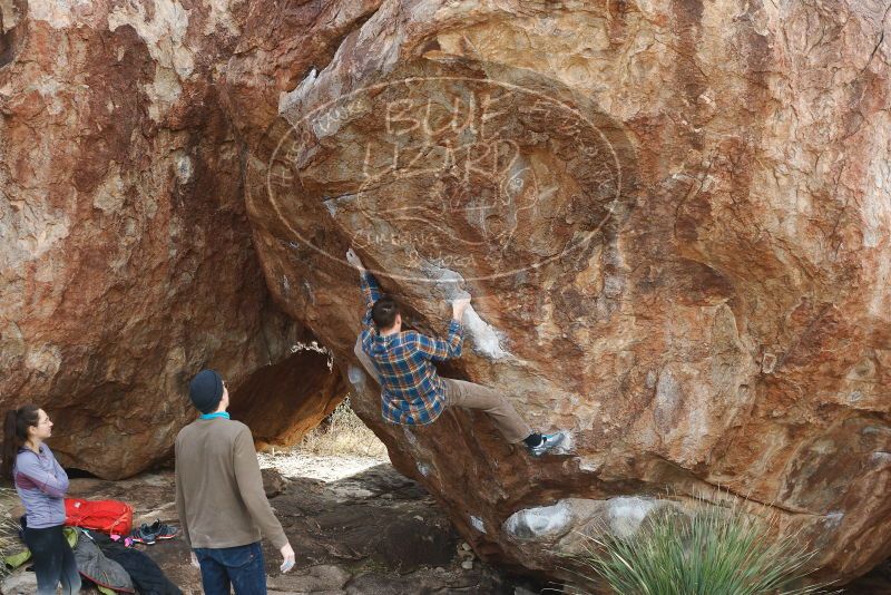 Bouldering in Hueco Tanks on 12/21/2018 with Blue Lizard Climbing and Yoga

Filename: SRM_20181221_1216360.jpg
Aperture: f/5.0
Shutter Speed: 1/320
Body: Canon EOS-1D Mark II
Lens: Canon EF 50mm f/1.8 II