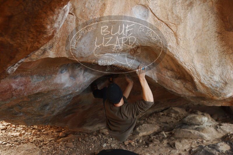 Bouldering in Hueco Tanks on 12/21/2018 with Blue Lizard Climbing and Yoga

Filename: SRM_20181221_1323040.jpg
Aperture: f/3.2
Shutter Speed: 1/250
Body: Canon EOS-1D Mark II
Lens: Canon EF 50mm f/1.8 II