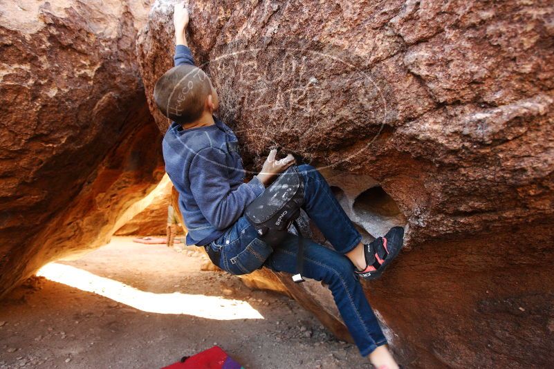 Bouldering in Hueco Tanks on 12/24/2018 with Blue Lizard Climbing and Yoga

Filename: SRM_20181224_1039200.jpg
Aperture: f/4.0
Shutter Speed: 1/160
Body: Canon EOS-1D Mark II
Lens: Canon EF 16-35mm f/2.8 L