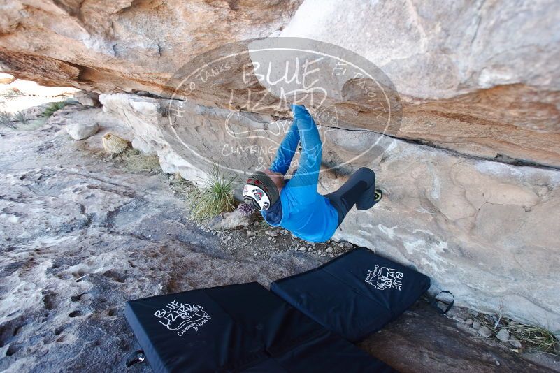 Bouldering in Hueco Tanks on 12/30/2018 with Blue Lizard Climbing and Yoga

Filename: SRM_20181230_1110340.jpg
Aperture: f/4.0
Shutter Speed: 1/200
Body: Canon EOS-1D Mark II
Lens: Canon EF 16-35mm f/2.8 L