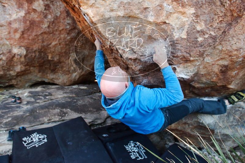 Bouldering in Hueco Tanks on 12/30/2018 with Blue Lizard Climbing and Yoga

Filename: SRM_20181230_1636270.jpg
Aperture: f/4.5
Shutter Speed: 1/250
Body: Canon EOS-1D Mark II
Lens: Canon EF 16-35mm f/2.8 L